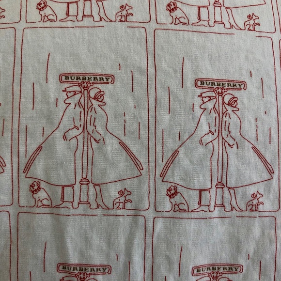 Chic Burberry Top - Made in Italy - Picture 5 of 8